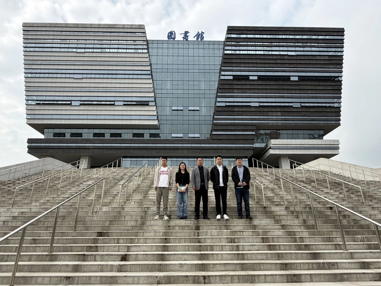 合作突破！智砼智慧城市赴四川建院對接，“新鏈計劃”產(chǎn)學研用閉環(huán)再進階